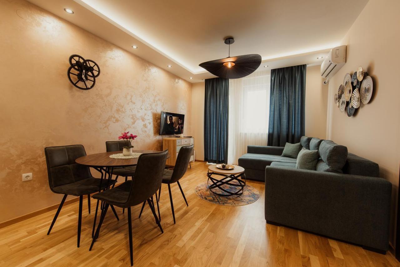Astra Lägenhet Novi Sad Exteriör bild