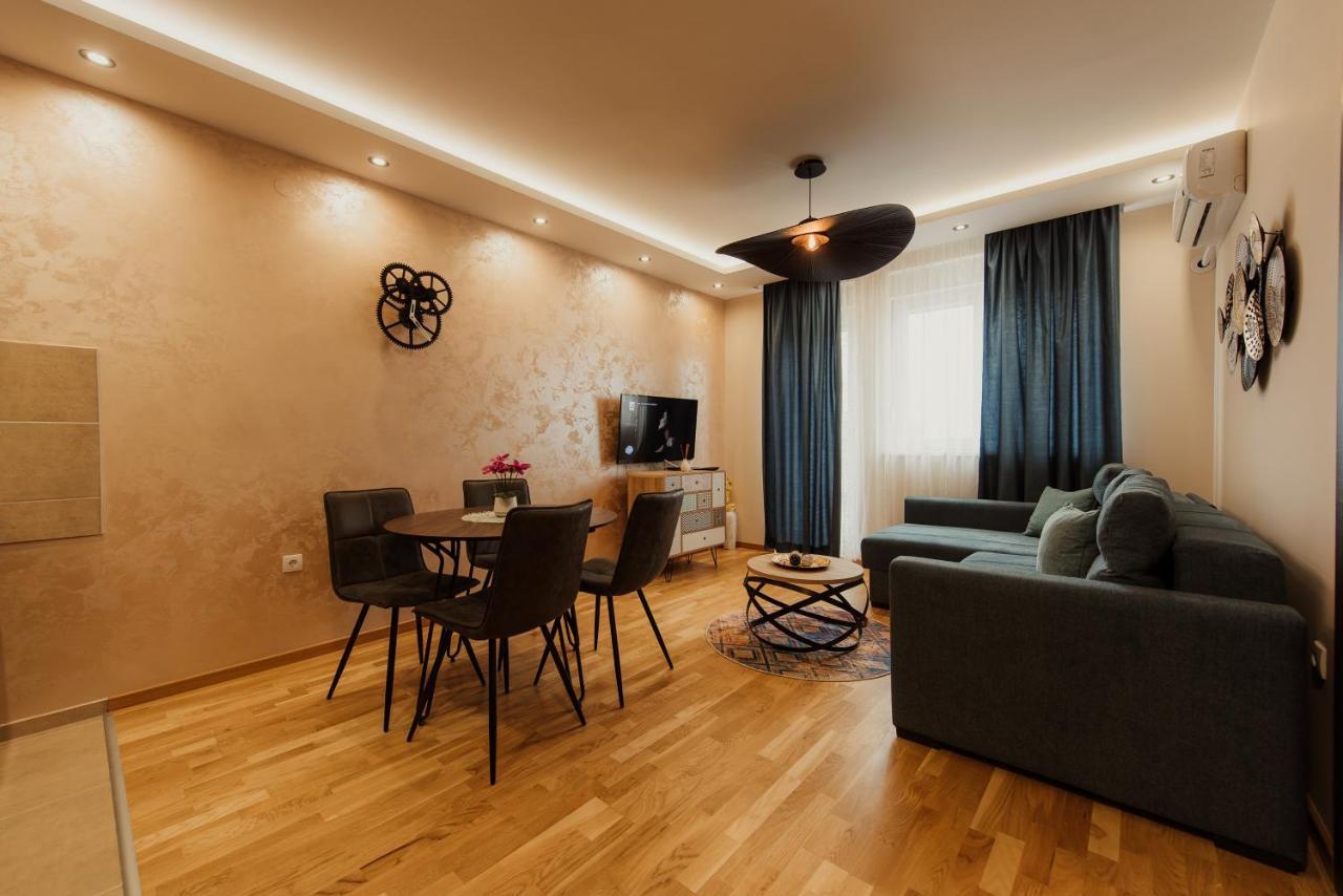 Astra Lägenhet Novi Sad Exteriör bild